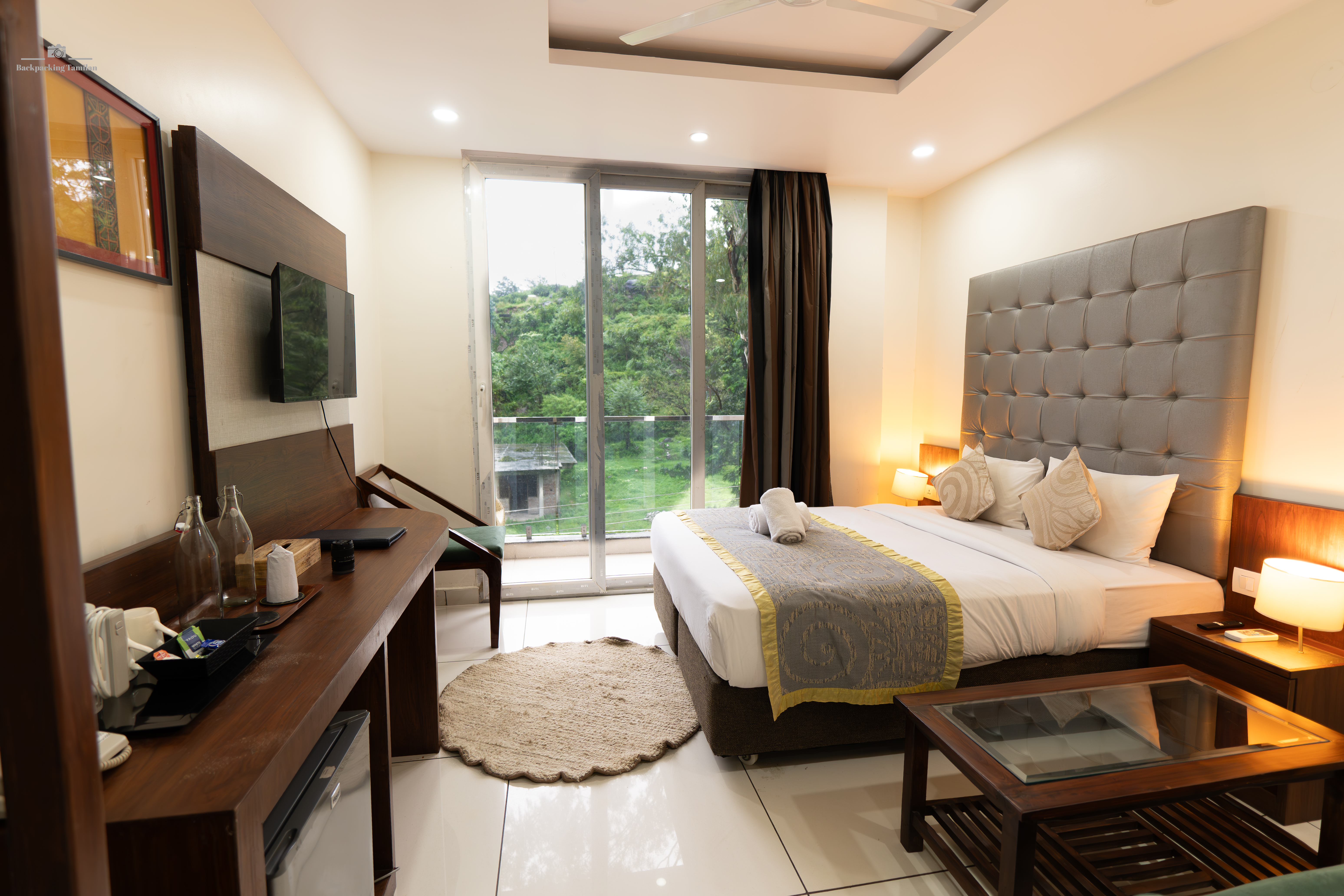 Deluxe With Balcony Room 2