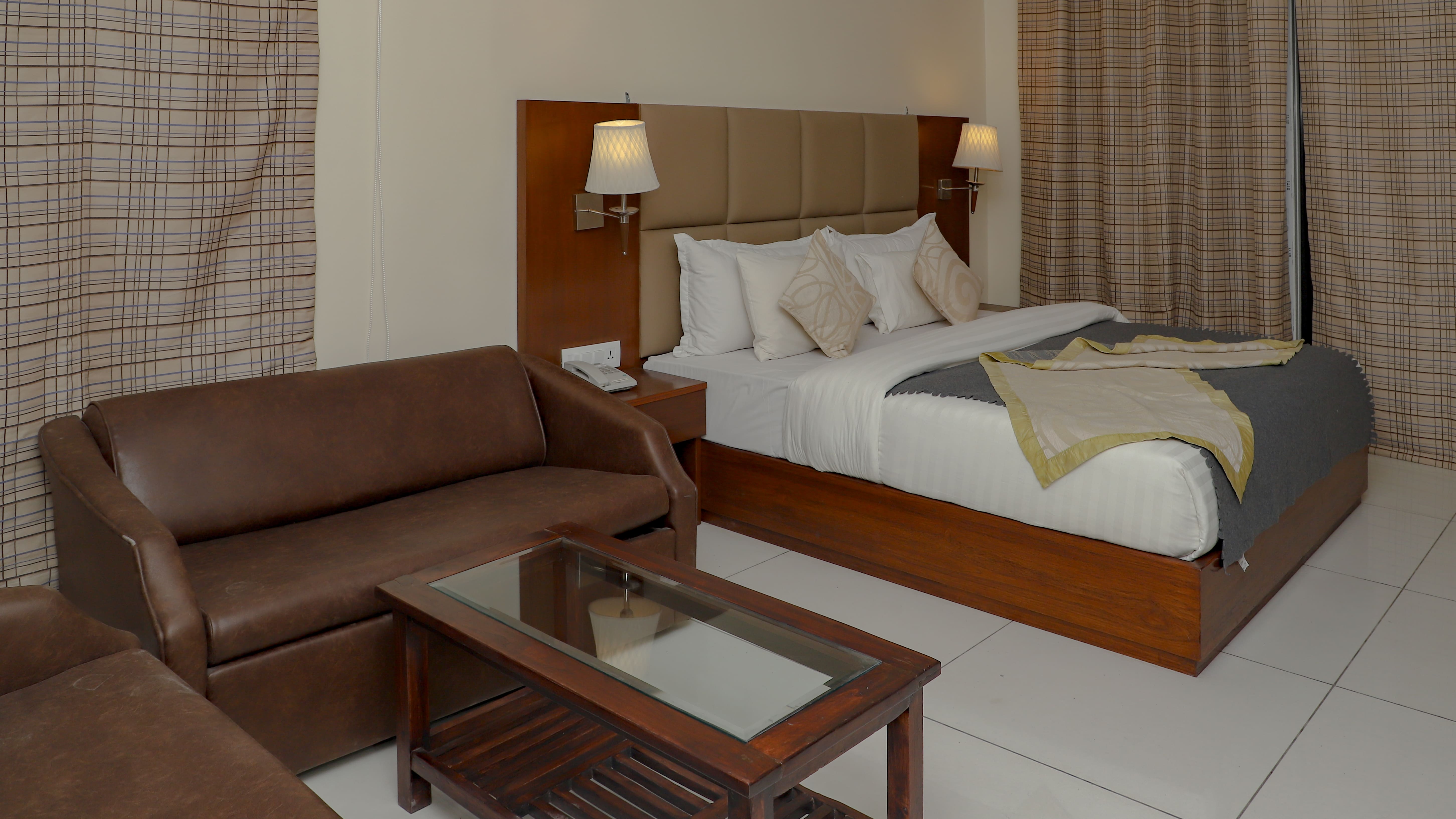 Premium Riverside Room image 1